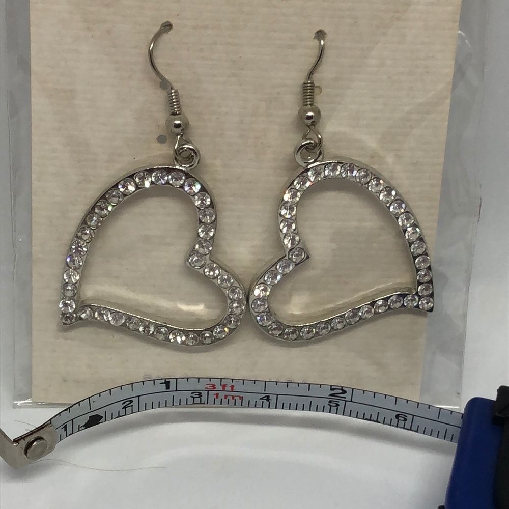 RHINESTONE HEARTS ♥️ EARRINGS HOOK BACK NWT - Picture 7 of 7
